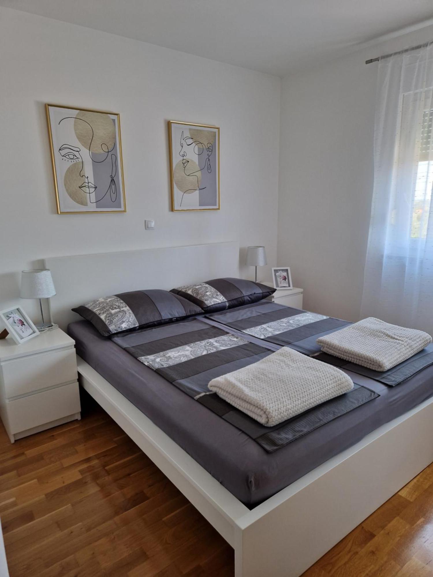 Apartman Nicol Ližnjan Eksteriør bilde